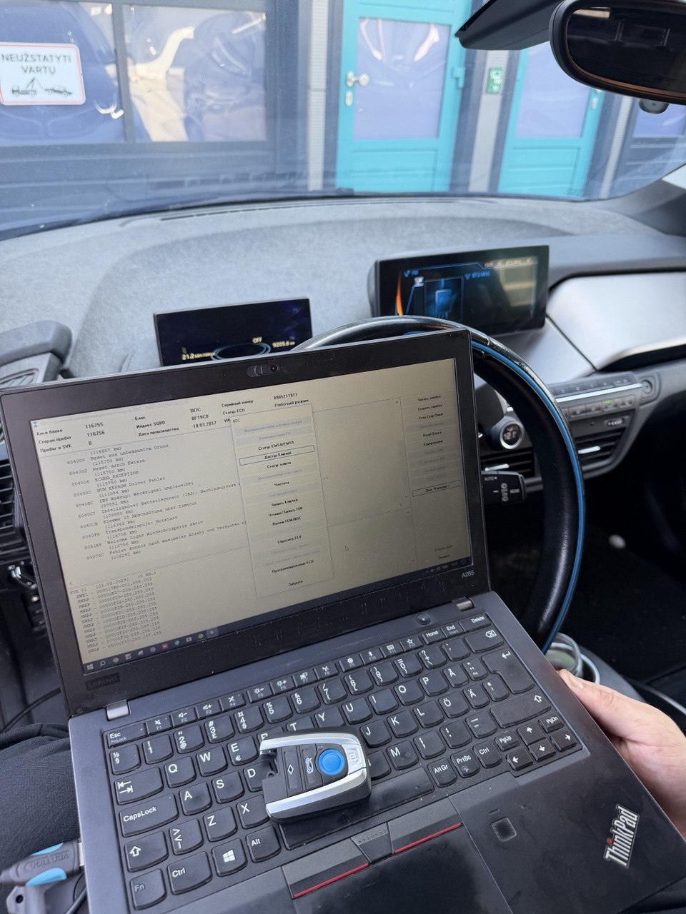 BMW i3 rakto programavimas Vilniuje